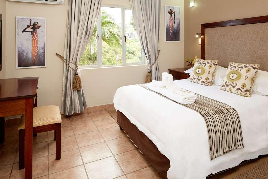 First Group Kowie River Chalets Port Alfred Room photo